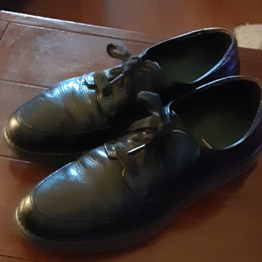 Rockport 10.5M black leather lace up men's shoes Rubber soles Good condition…
